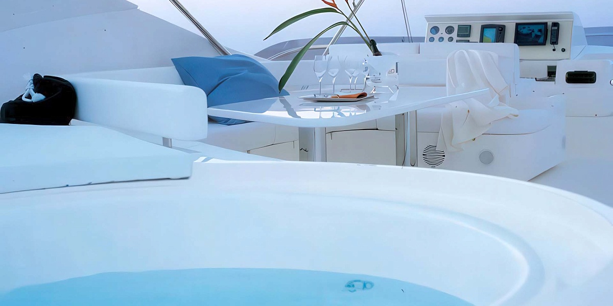 Аренда яхты Ferretti 881 Samara на Мальдивах